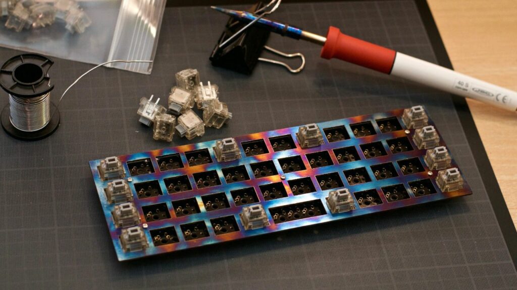 Keyboard PCB with new linear switches